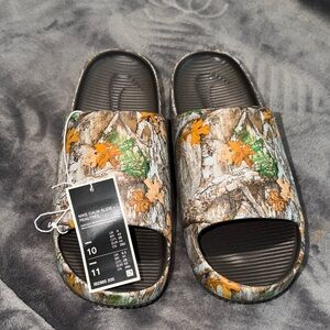 NWT Nike Camo Slide Sandals